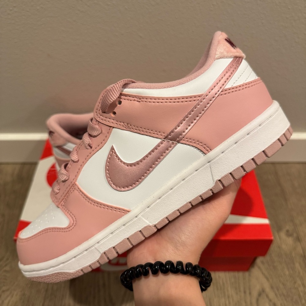 Nike Dunk Low Pink White